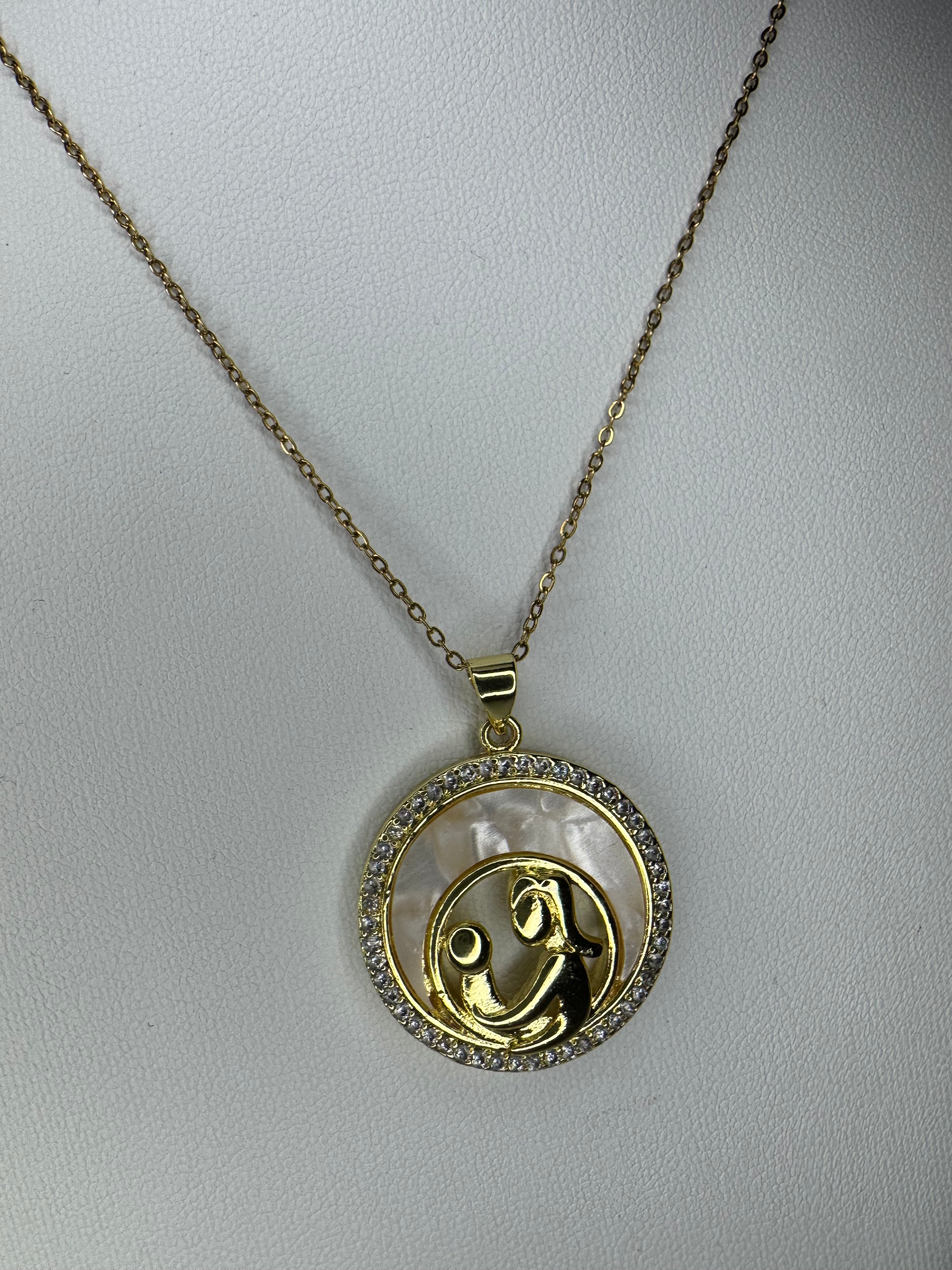 Cadena madre e hijo con detalles en nácar