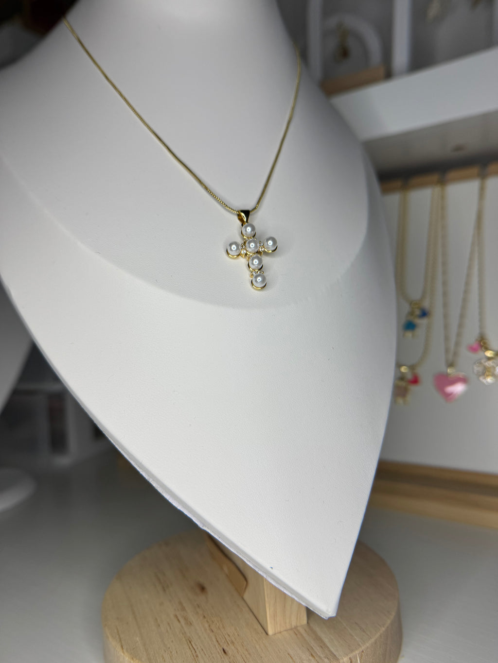 Cadena cruz de perla